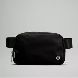 Everywhere Belt Bag 1L Black NWT - Brand new. Never worn.